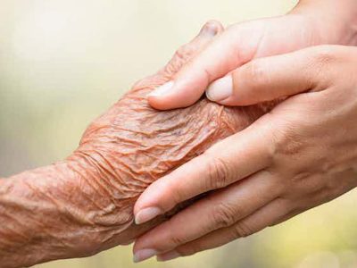 مراقبت جسمی از سالمند – Taking Care of the Elderly